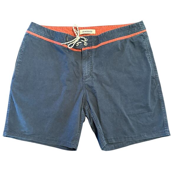 Quicksilver Men’s NEW street trunk yoke shorts, navy, burgundy, 38 - Picture 1 of 6
